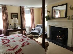 Bridgehampton Inn - Room Types and Amenities