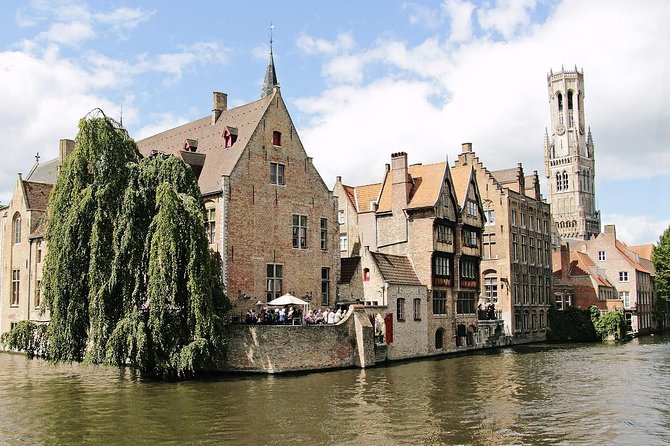 Bruges Private Sightseeing Trip From Amsterdam - Chocolate Museum Exploration