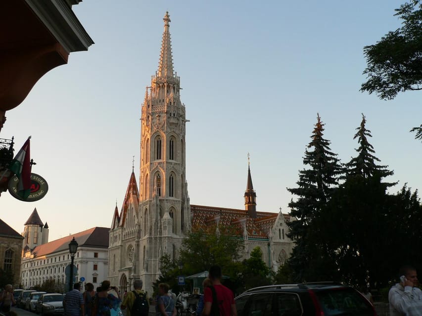 Budapest: Castle District Walking Tour - Key Attractions