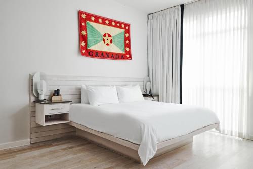 Bungalow Hotel - Guest Experience and Reviews