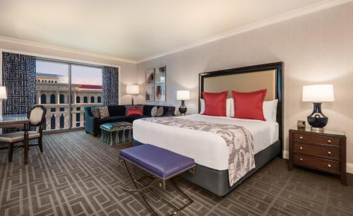 Caesars Palace Hotel & Casino - Accommodations