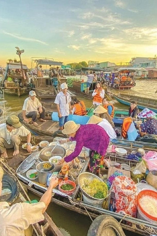 Cai Rang Famous Floating Market in Can Tho - Itinerary and Schedule