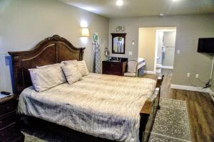 Cameron Estate Inn - Property Overview and Location