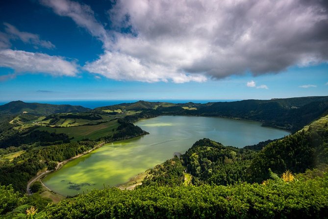 Canoeing at Furnas Lake - Duration and Price