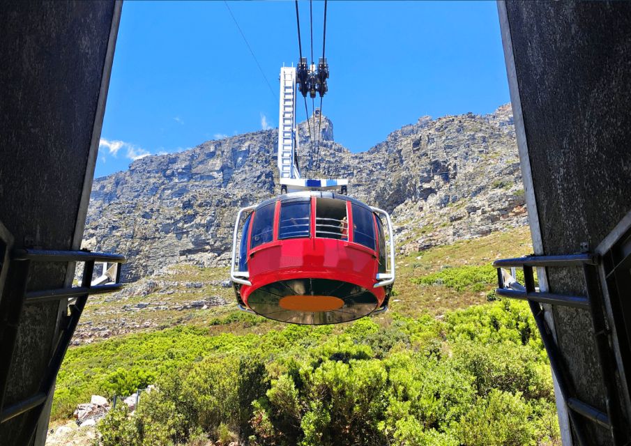 Cape Town City Tour: Table Mountain, Kirstenbosch & Wine - Exploring Bo-Kaap