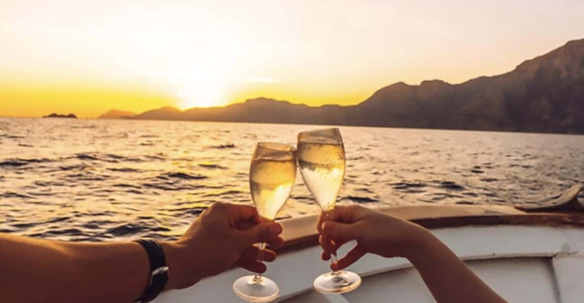 Capri: Exclusive Sunset Boat Tour With Swimming and Prosecco - Experience Highlights