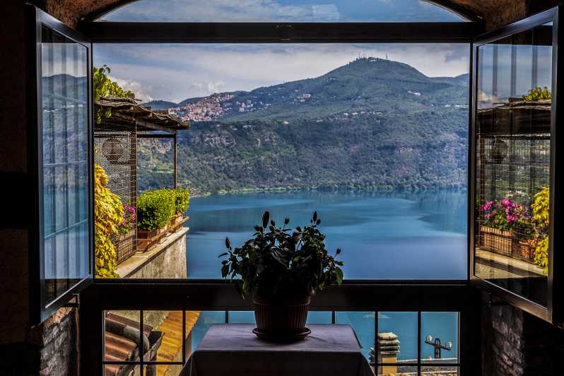 Castel Gandolfo: Papal Palace & Secret Garden Ticket - Papal Palace Highlights