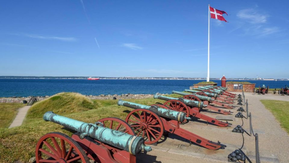 Castles of Kronborg and Frederiksborg From Copenhagen by Car - Exploring Kronborg Slot