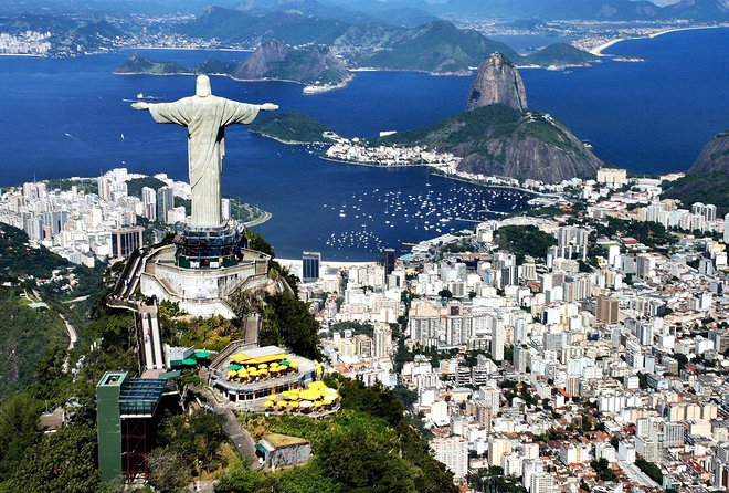 Christ Redeemer Skip the Line by Train, Maracanã With Lunch and Sugar Loaf - Pickup Information