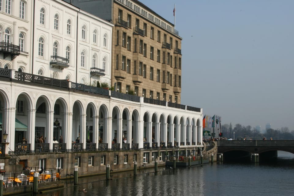 City, Speicherstadt and St. Pauli for School Groups - Itinerary Highlights