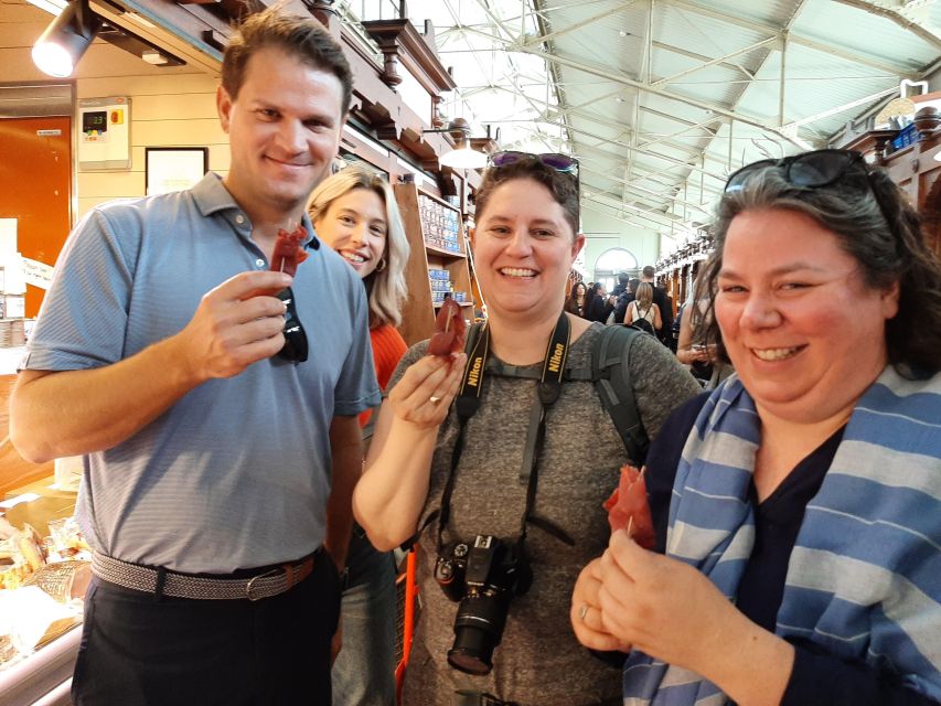 CITY Tour With Food Tasting in Helsinki - Itinerary Details