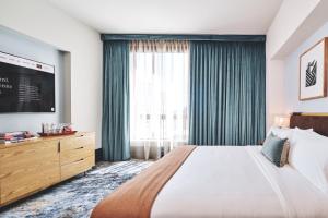 Clayton Hotel & Members Club - Facilities and Amenities