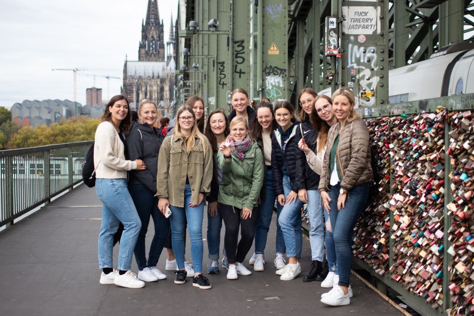 Cologne: Bachelorette Party Tour in the Old Town With Photoshoot - Itinerary Highlights