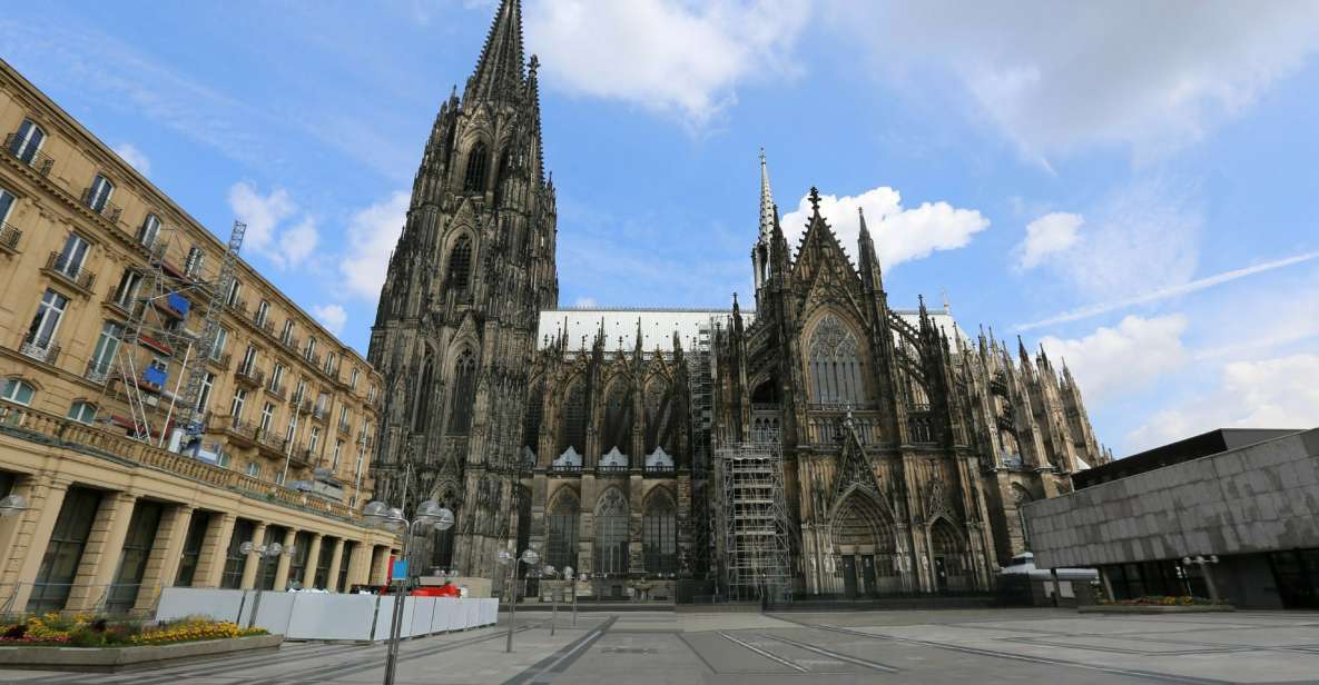 Cologne: First Discovery Walk and Reading Walking Tour - Itinerary and Main Stops