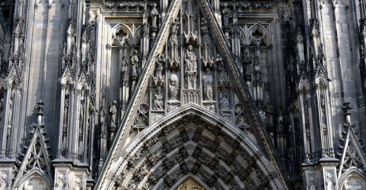 Cologne: Old Town Historical Walking Tour With GEO Epoche - Highlights of the Walking Tour