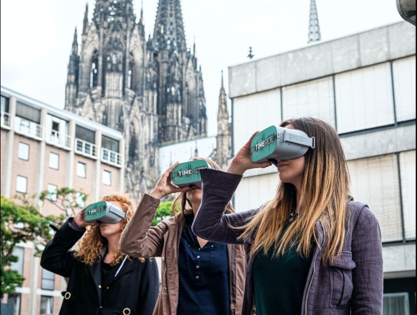 Cologne: Old Town Virtual Reality Walking Tour - Experience Highlights