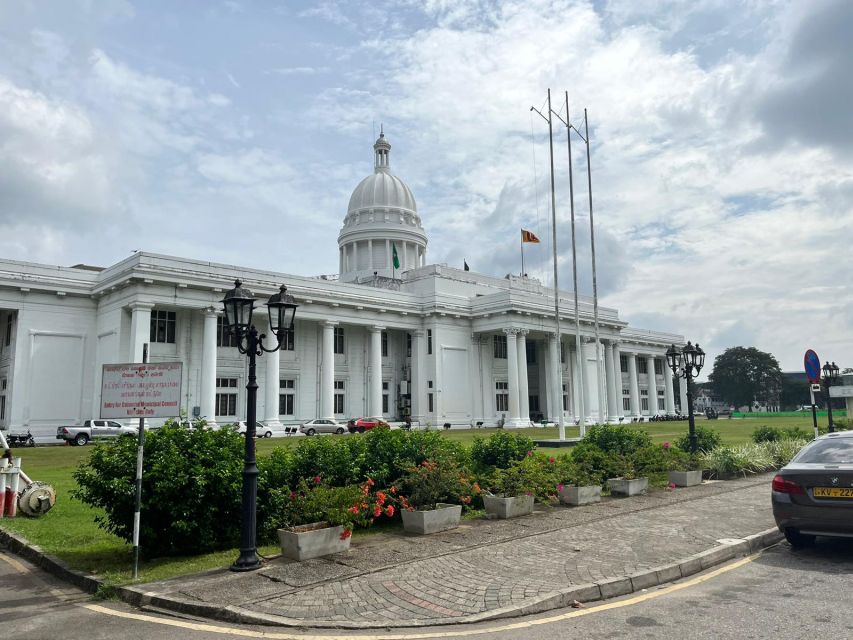 Colombo: Guided City Tour With Entry Tickets - Highlights and Attractions