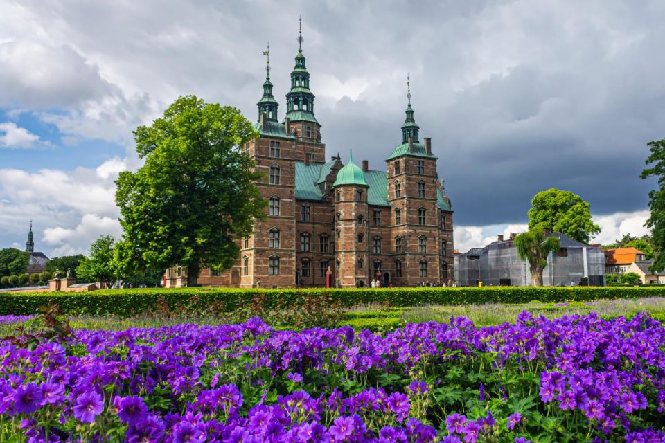 Copenhagen: Rosenborg Castle Tour With Skip-The-Line Ticket - Experience the Castle Tour