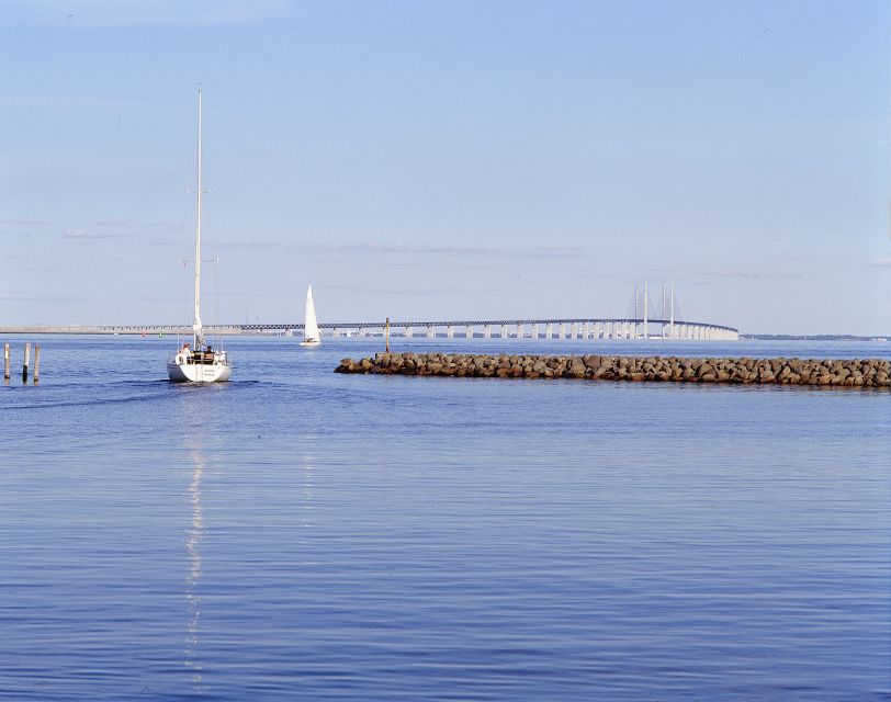 Copenhagen: Tour Across the Øresund Bridge to Lund and Malmö - Itinerary Highlights