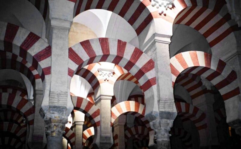 Cordoba: Early Bird Private Tour of the Mosque-Cathedral - Experience Highlights