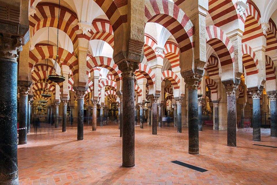 Córdoba Guided Tour of the Mosque, Jewish Quarter & Alcazar - Itinerary Highlights