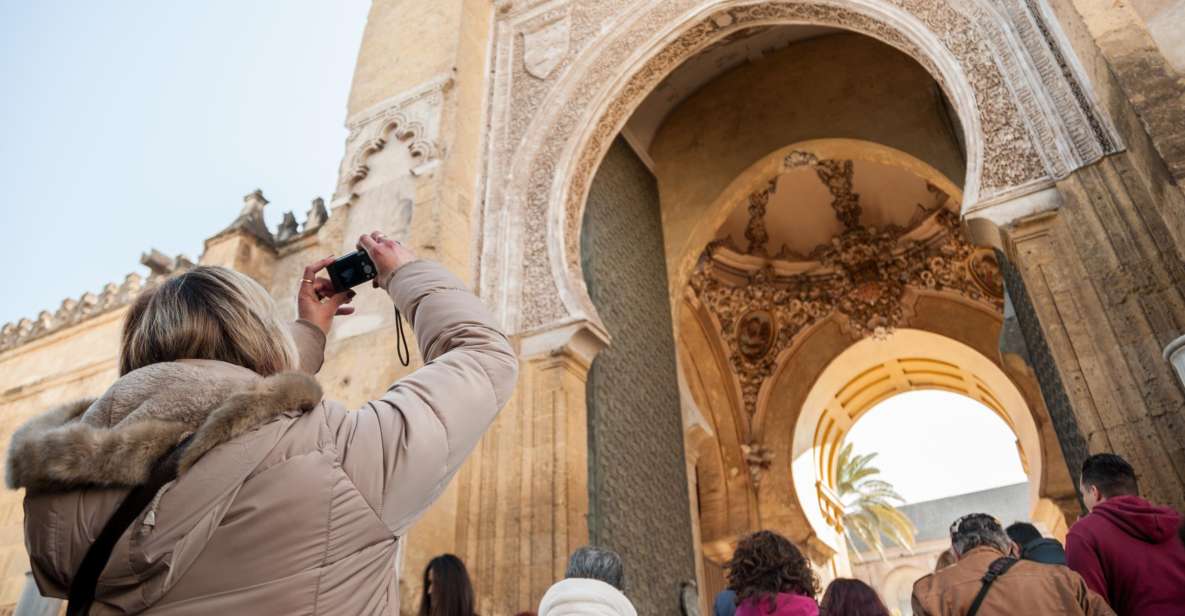 Cordoba: Jewish Quarter and Mosque-Cathedral Guided Tour - Itinerary Highlights