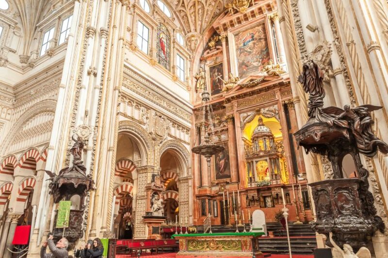 Cordoba: Monuments Walking Tour - Itinerary and Highlights