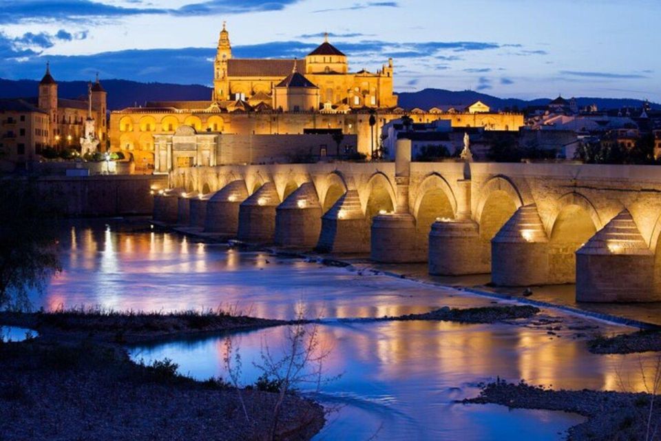 Cordoba: Old Town Private Walking Tour - Itinerary Highlights