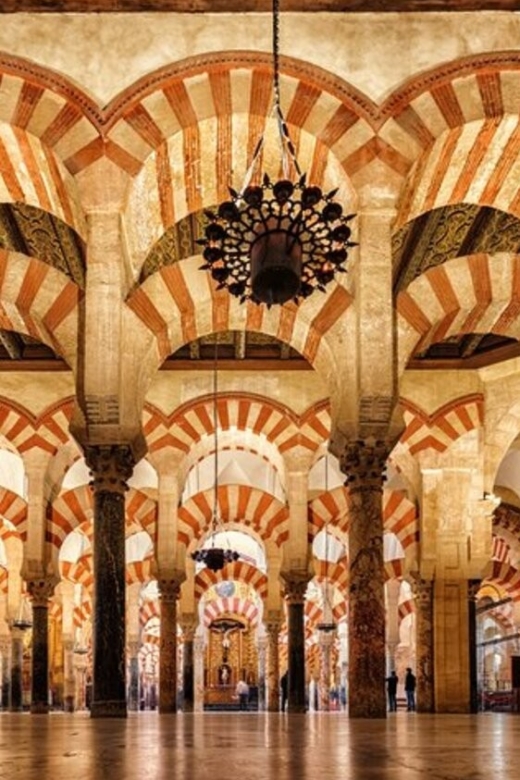 Córdoba: Private Mosque-Cathedral and City Tour - Itinerary