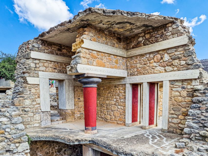 Crete: Knossos Palace, Heraklion City, Market Guided Tour - Pickup Locations and Itinerary