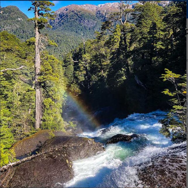 Crossing to Puerto Blest and Cascada De Los Cántaros - Detailed Itinerary