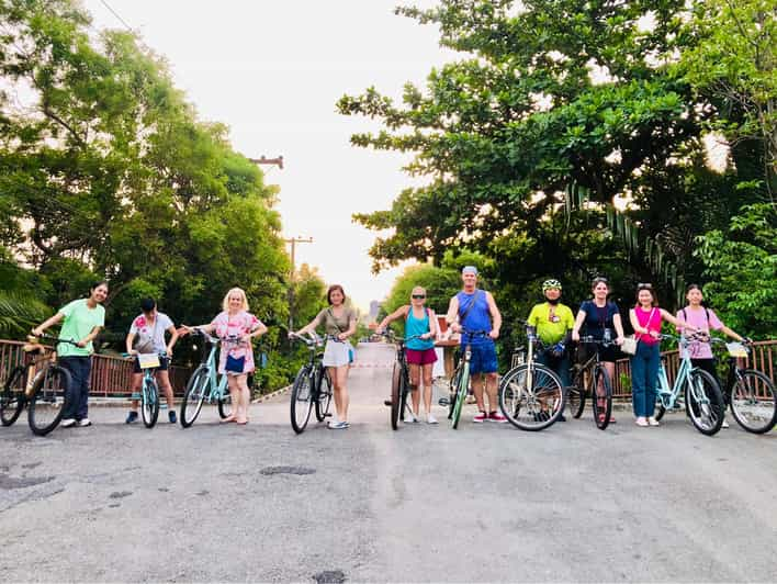 Cycling in the Public Park in Bangkok - Itinerary Details