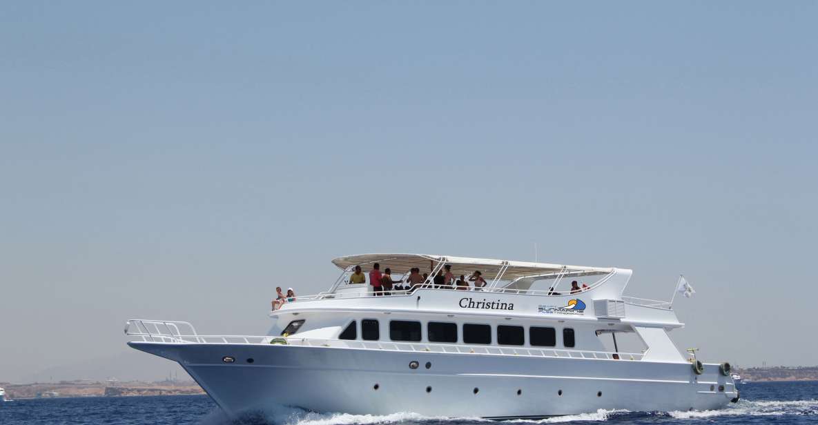 Dahab: Luxury Snorkeling Cruise With Buffet Lunch - On-Board Amenities