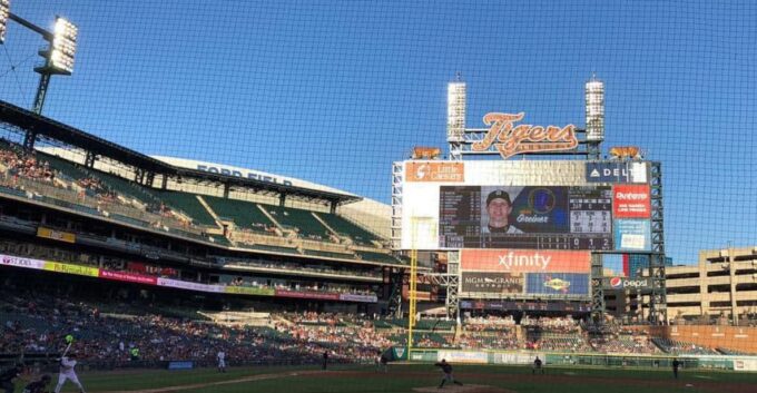 Detroit: Detroit Tigers Baseball Game at Comerica Park - Crowd Expectations