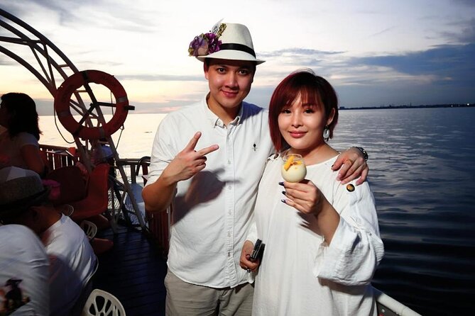 Dickson Dragon Amazing Sunset Cruise - Transfers and Meeting Points