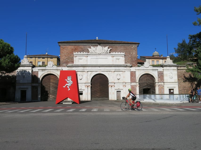 Discover Verona by Bike, With Lunch - SELF GUIDED TOUR - Experience Highlights