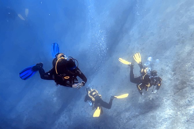 Diving Baptism in the Marine Reserve of Cabo Tiñoso - Location and Accessibility