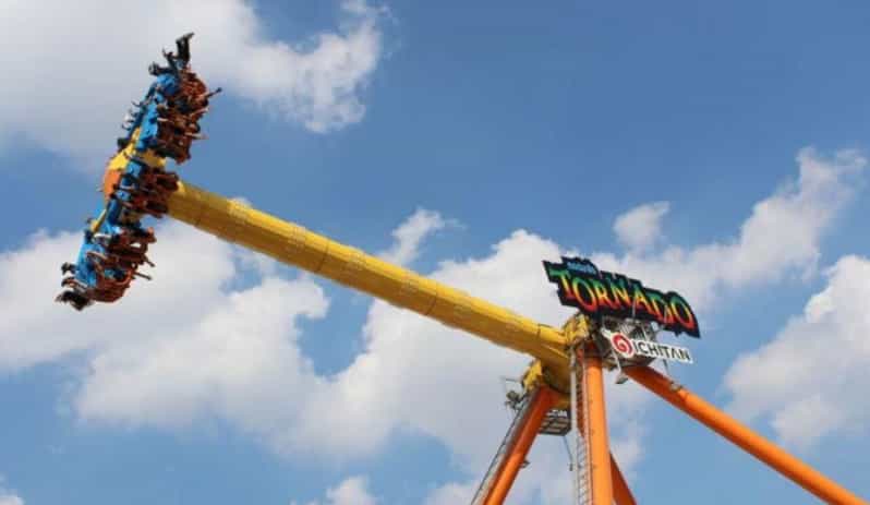 Dream World With Snow Town, Go Kart, & International Lunch - Attractions and Activities