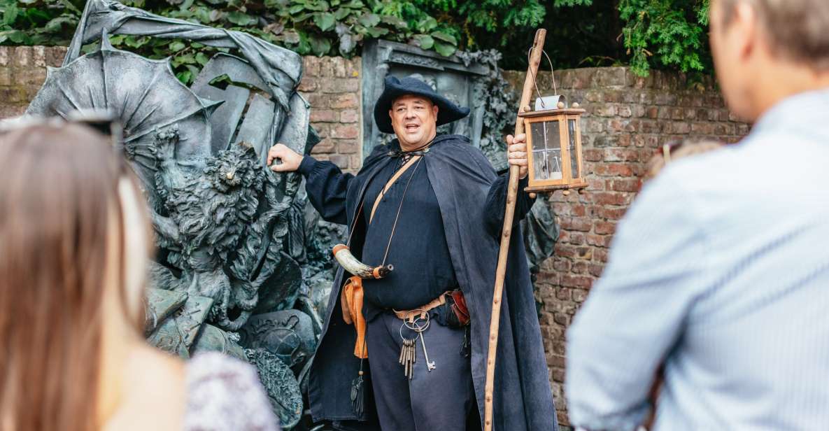 Düsseldorf: Guided Tour With a Night Watchman - What to Expect During the Tour