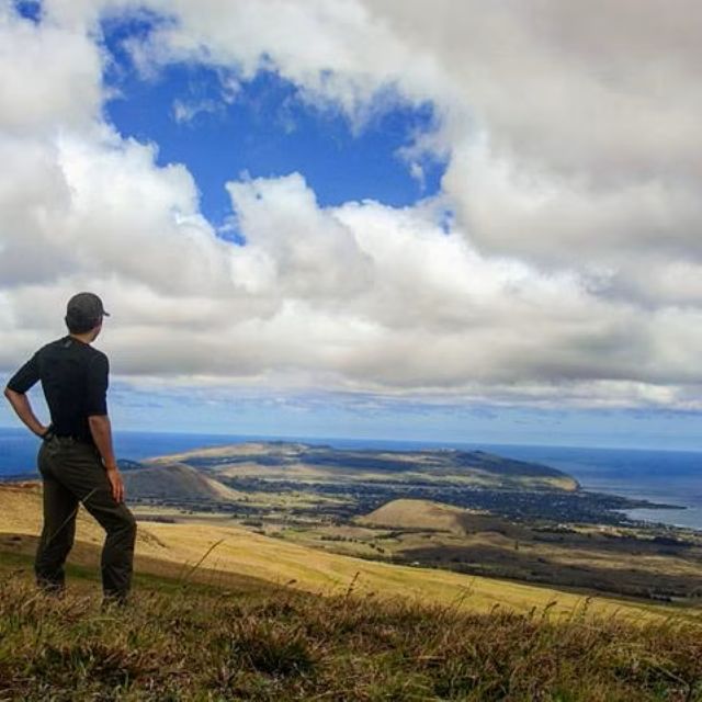 Easter Island: Terevaka Summit Hike Private Half-Day Trip - Itinerary Highlights