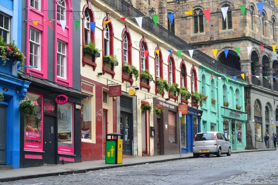 Edinbourgh, Royal Mile: Walking Tour With Audio Guide - Audio Guide Features