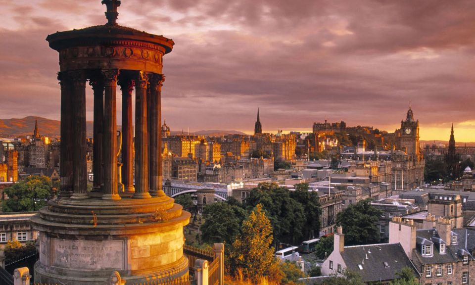 Edinburgh: 3-Hour Historical Walking Tour in Italian - Itinerary Highlights