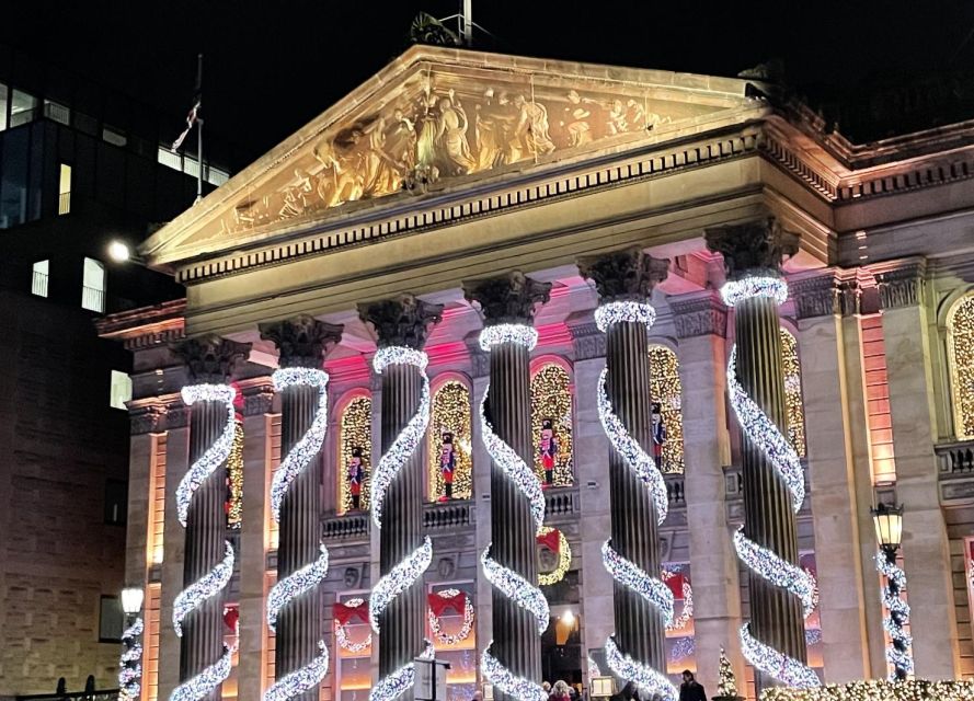 Edinburgh: Christmas Walking Tour With Gingerbread Treat - Festive Highlights to Explore