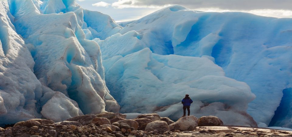 El Calafate: Blue Safari Los Glaciares Trekking Tour - Experience Highlights