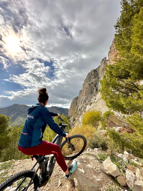 El Chorro: Caminito + Guided Tour With Electric Bike 2h - Exploring Caminito Del Rey