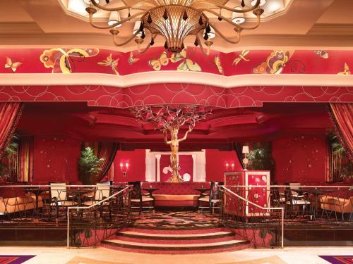 Encore at Wynn Las Vegas - Luxurious Accommodations