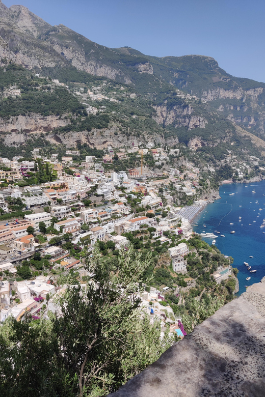 Exclusive Transfer Service From Naples to Positano - Vehicle Comfort and Features