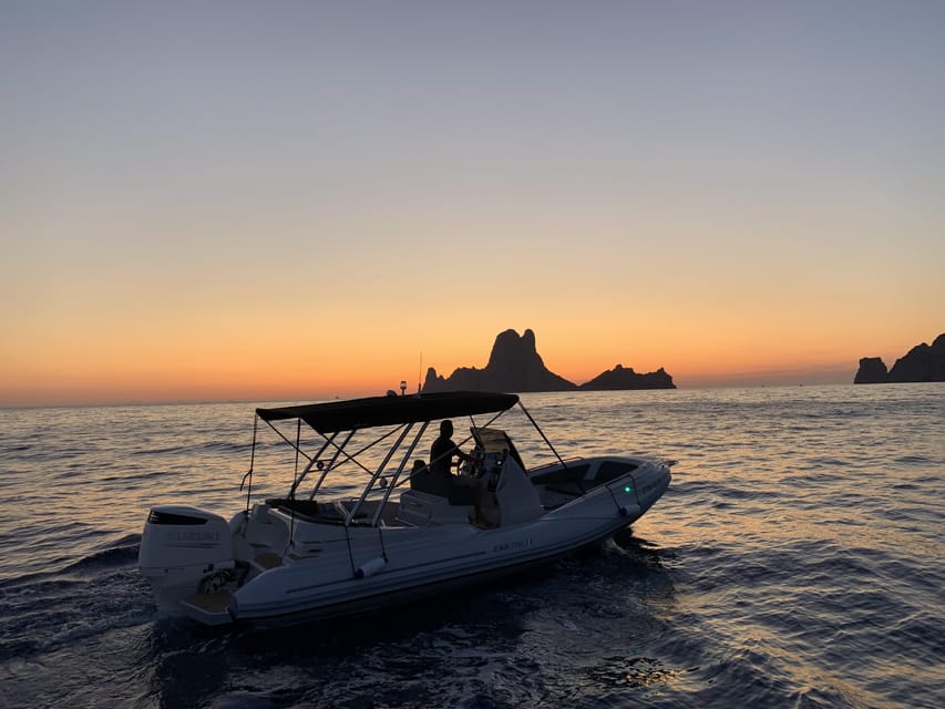 EXCURSION IN PRIVATE BOAT TO ES VEDRA & BEST CAVES OF IBIZA - Itinerary Highlights