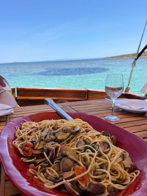 EXCURSION IN THE ASINARA PARKIN A WOODEN SAILING BOAT - Itinerary Highlights