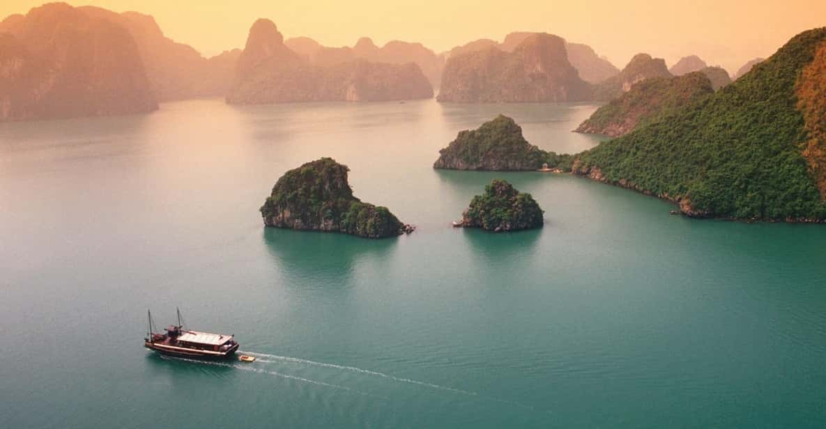 EXPERIENCE HALONG EXCURSION DAY TOUR ON LUXURY CRUISE - Included Amenities